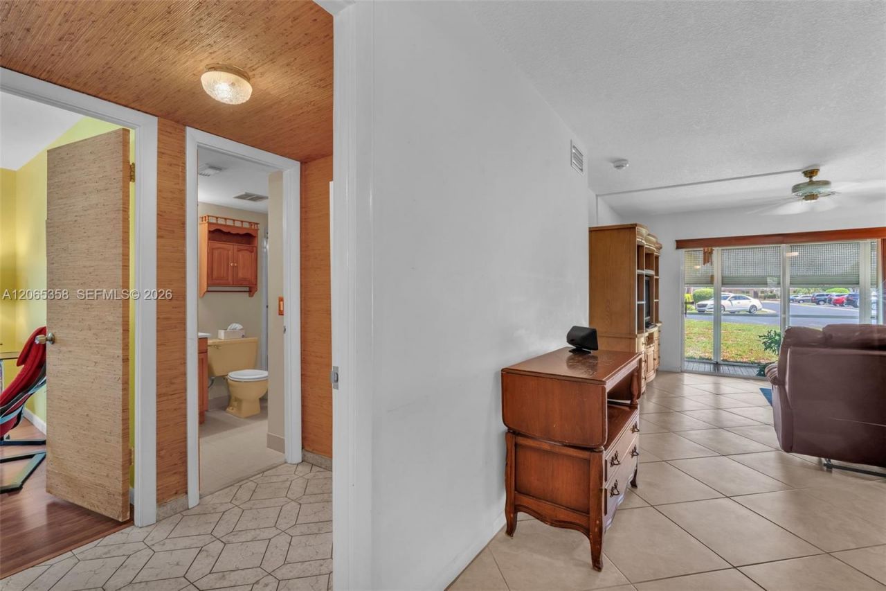 7855 W Atlantic Blvd, Unit 101, Margate, FL 33063 Photo