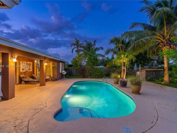 20301 SW 105th Ave , Cutler Bay, FL 33189