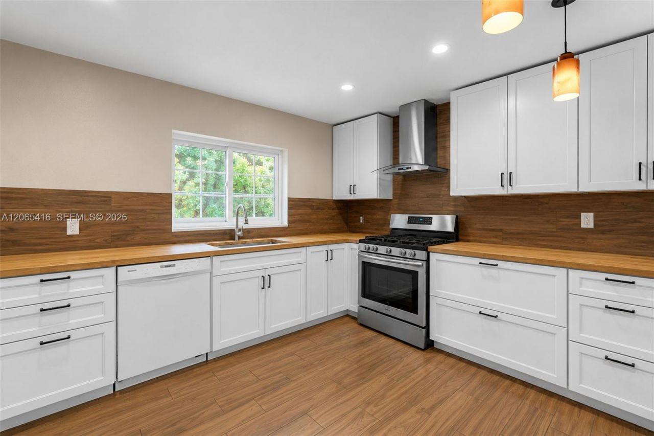 20301 SW 105th Ave , Cutler Bay, FL 33189 Photo