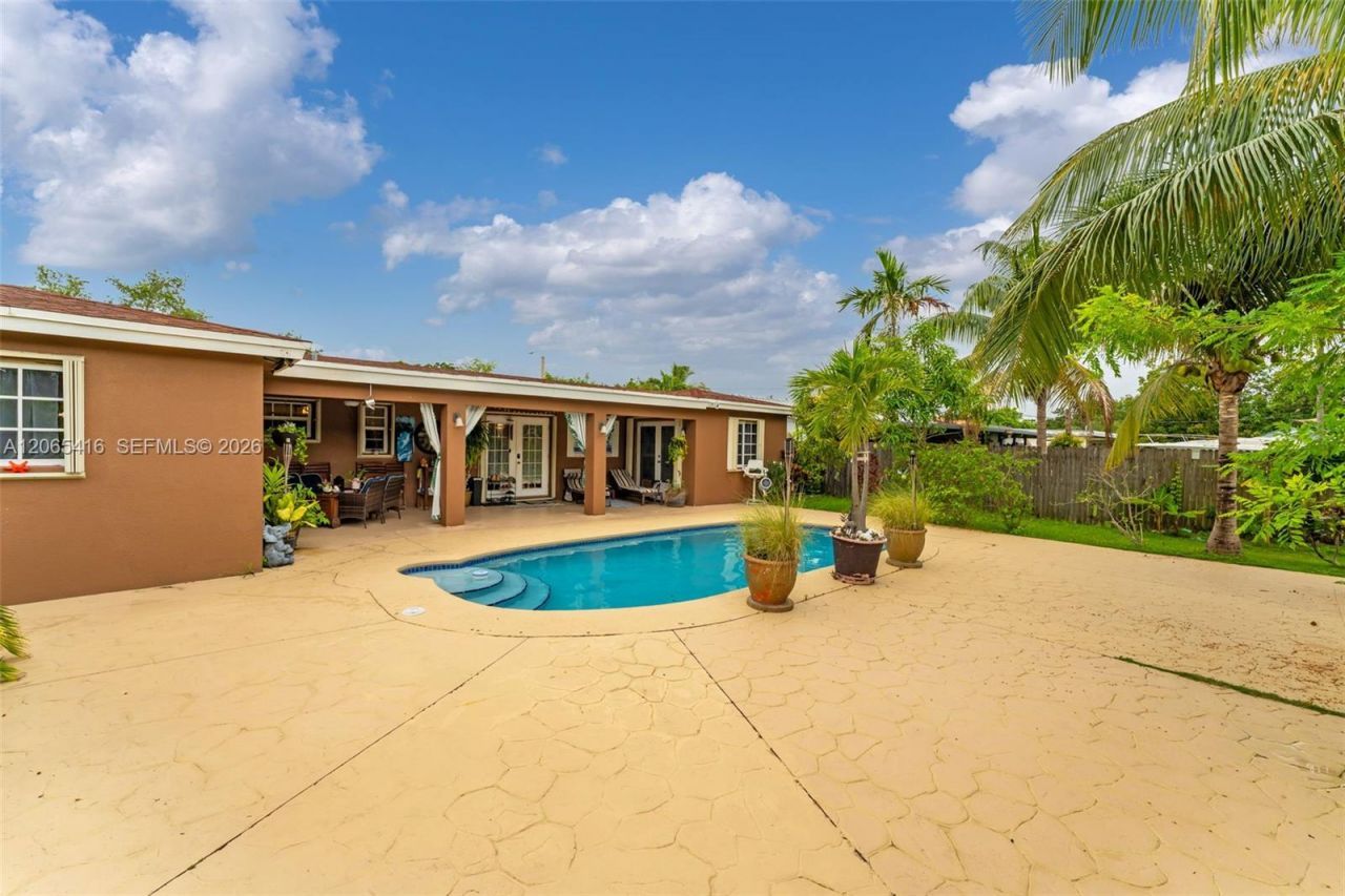 20301 SW 105th Ave , Cutler Bay, FL 33189 Photo
