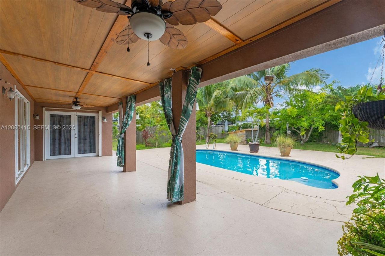 20301 SW 105th Ave , Cutler Bay, FL 33189 Photo