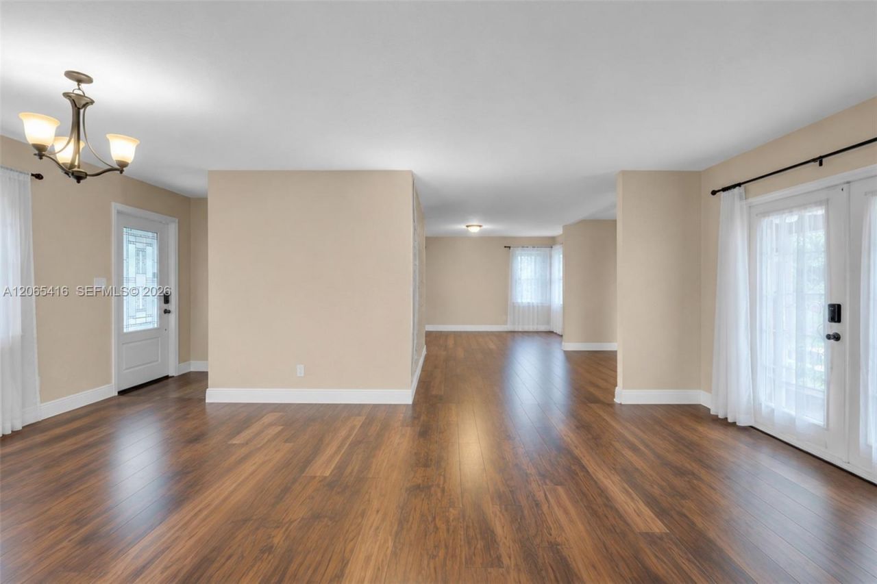 20301 SW 105th Ave , Cutler Bay, FL 33189 Photo