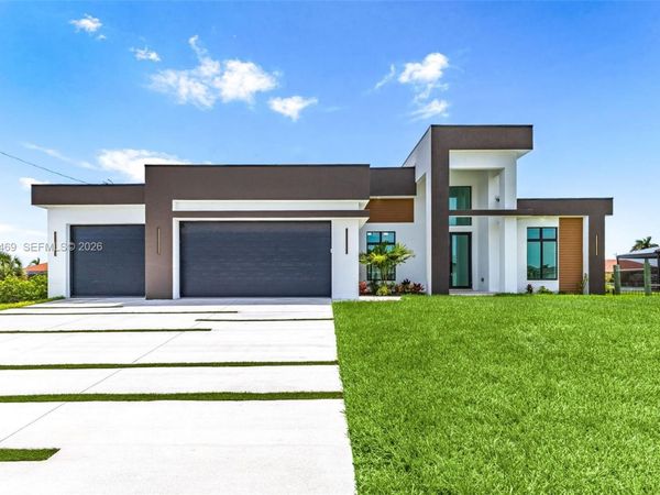 1503 NW 38 AVE , Cape Coral, FL 33993
