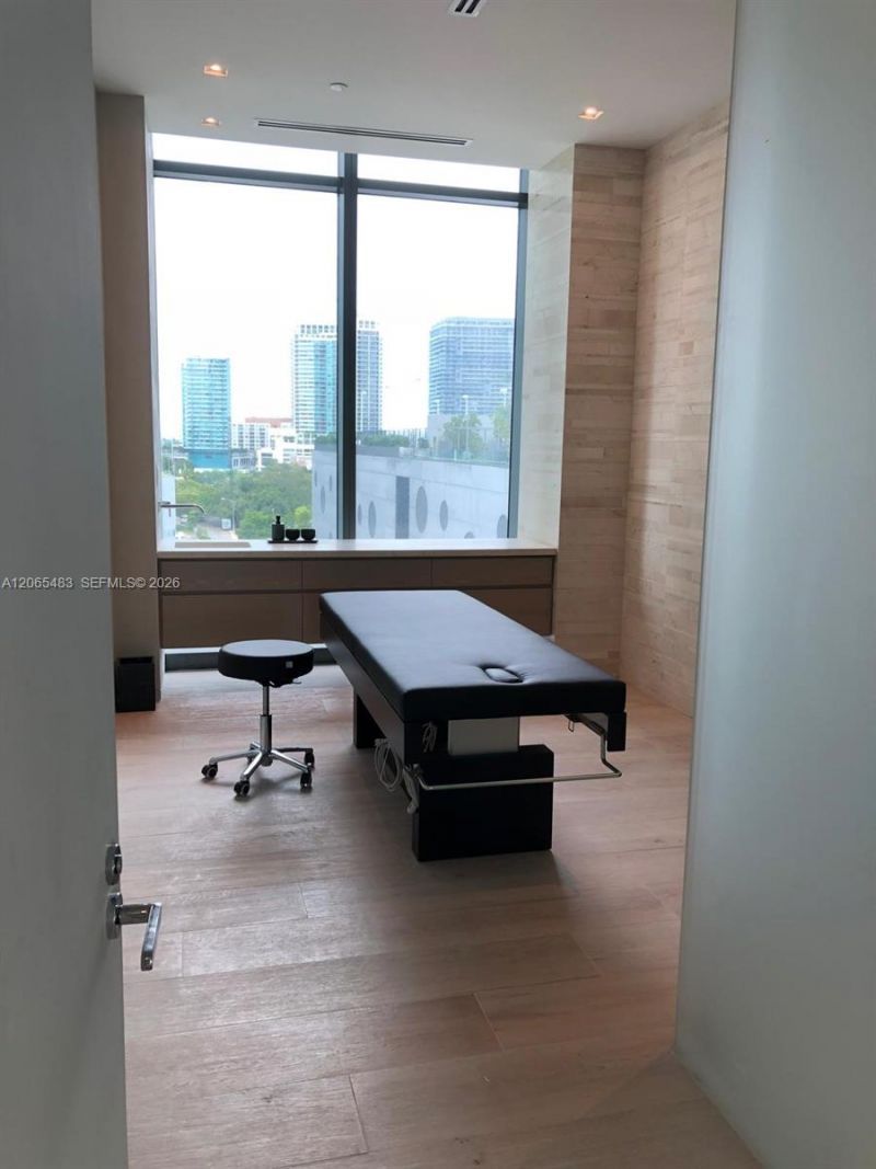 3131 NE 7th Ave , Unit 3003, Miami, FL 33137 Photo