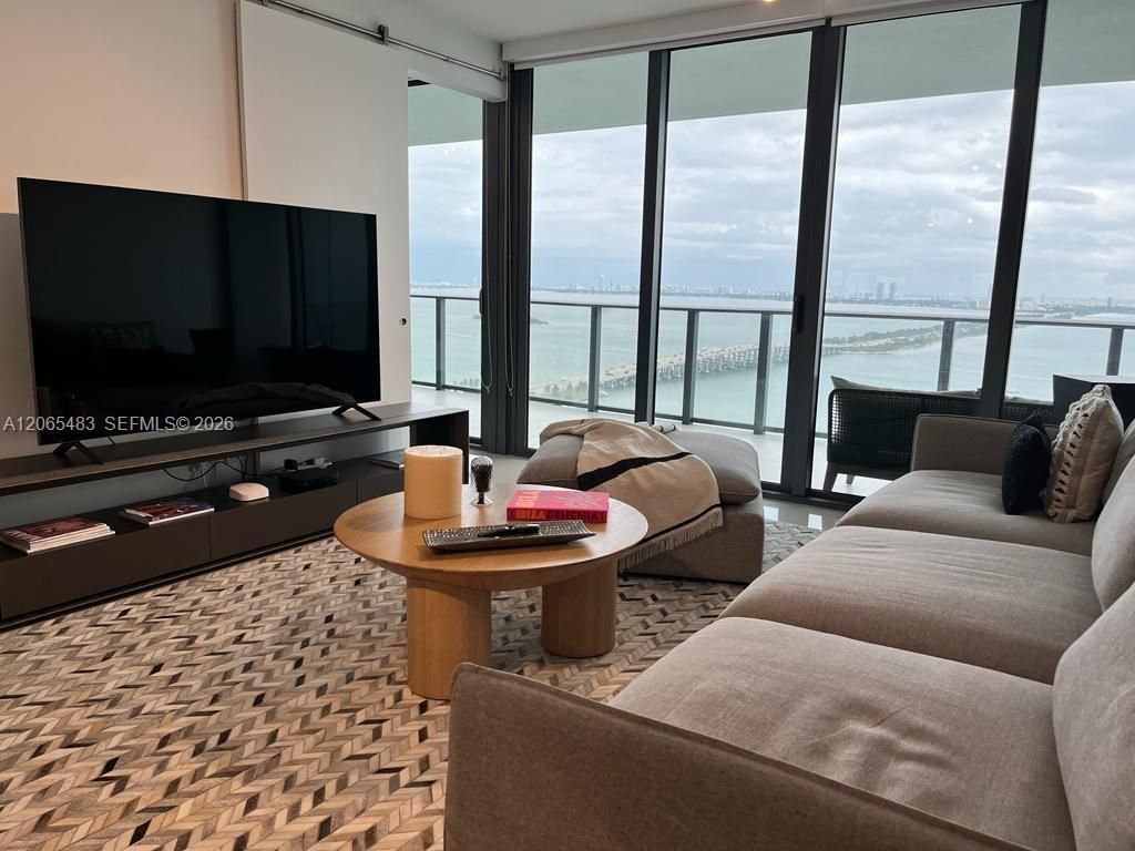 3131 NE 7th Ave , Unit 3003, Miami, FL 33137 Photo