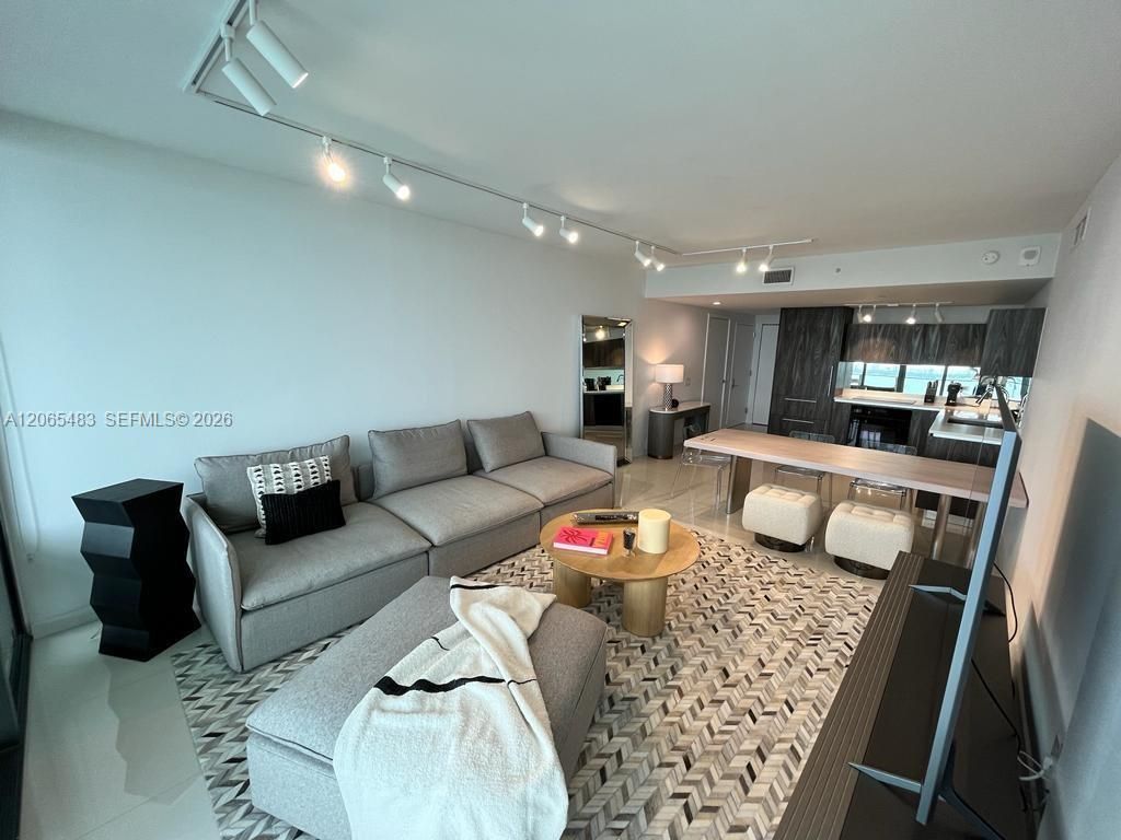 3131 NE 7th Ave , Unit 3003, Miami, FL 33137 Photo