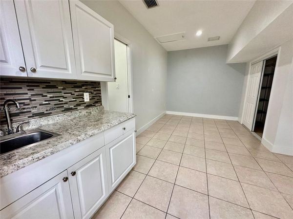16025 SW 53rd Ter, Unit Efficiency, Miami, FL 33185