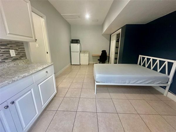 16025 SW 53rd Ter , Unit Efficiency, Miami, FL 33185