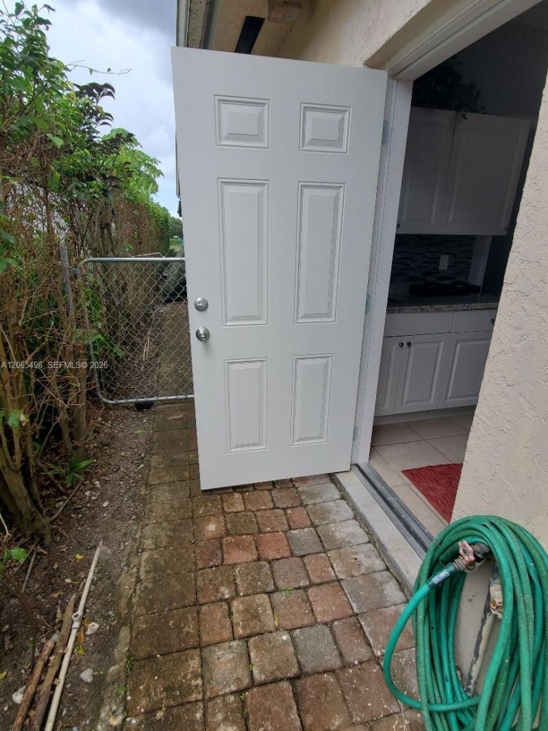 16025 SW 53rd Ter, Unit Efficiency, Miami, FL 33185 Photo