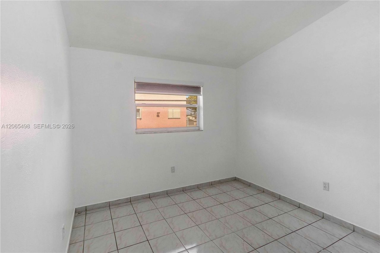 642 E 2nd Ave, Unit A, Hialeah, FL 33010 Photo