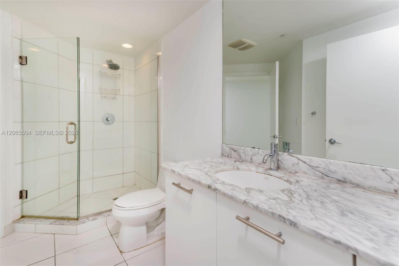 500 Brickell Ave , Unit 401, Miami, FL 33131 Photo