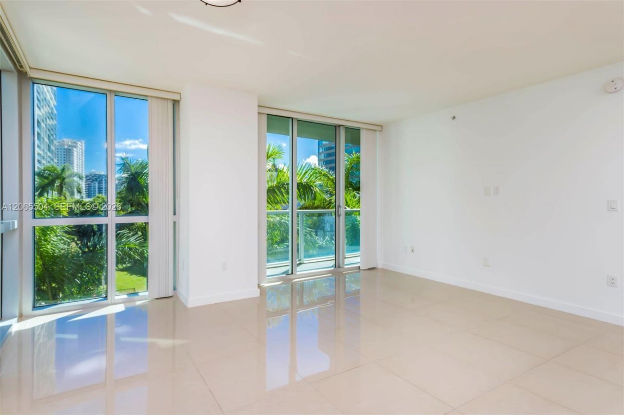 500 Brickell Ave , Unit 401, Miami, FL 33131 Photo