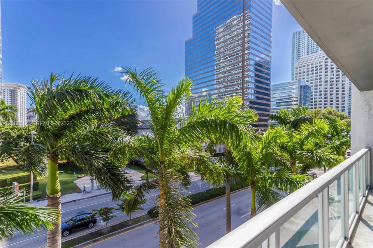 500 Brickell Ave , Unit 401, Miami, FL 33131 Photo