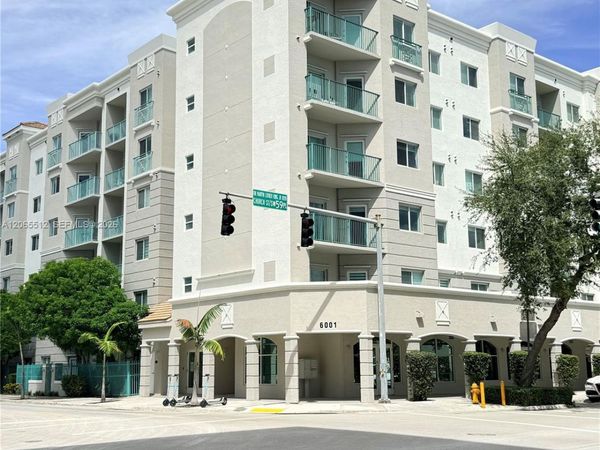 6001 SW 70th St, Unit 146, South Miami, FL 33143