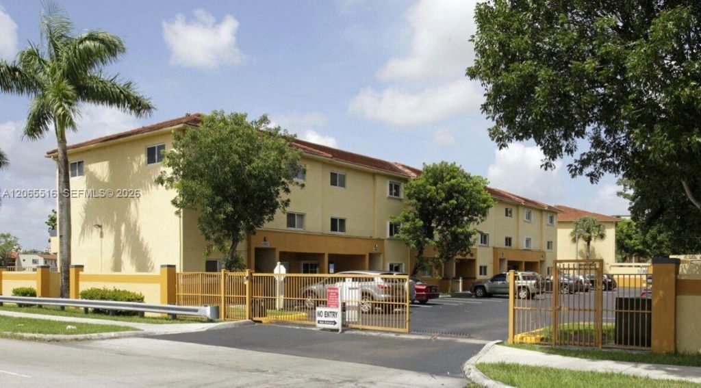 8270 SW 149th Ct , Unit 10-209, Miami, FL 33193 Photo