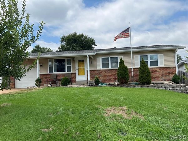 10933 Arctic Drive, Affton, MO 63123