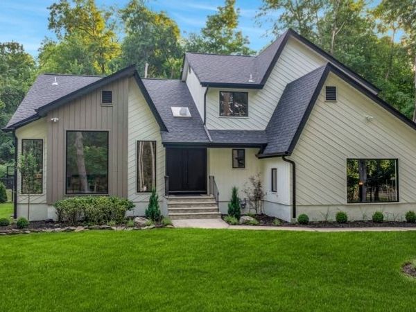 160 Beacon St, Haworth, NJ 07641