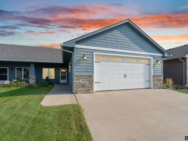 3914 E Brewster St, Sioux Falls, SD 57108