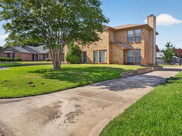 5719 Red Cactus Court, Arlington, TX 76017