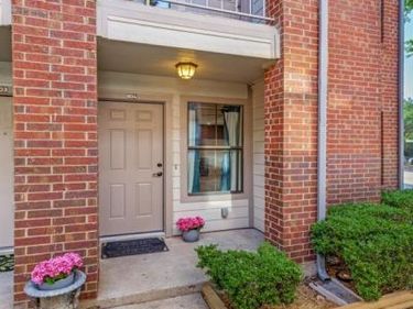3253 Donnelly Circle, Unit 804, Fort Worth, TX 76107