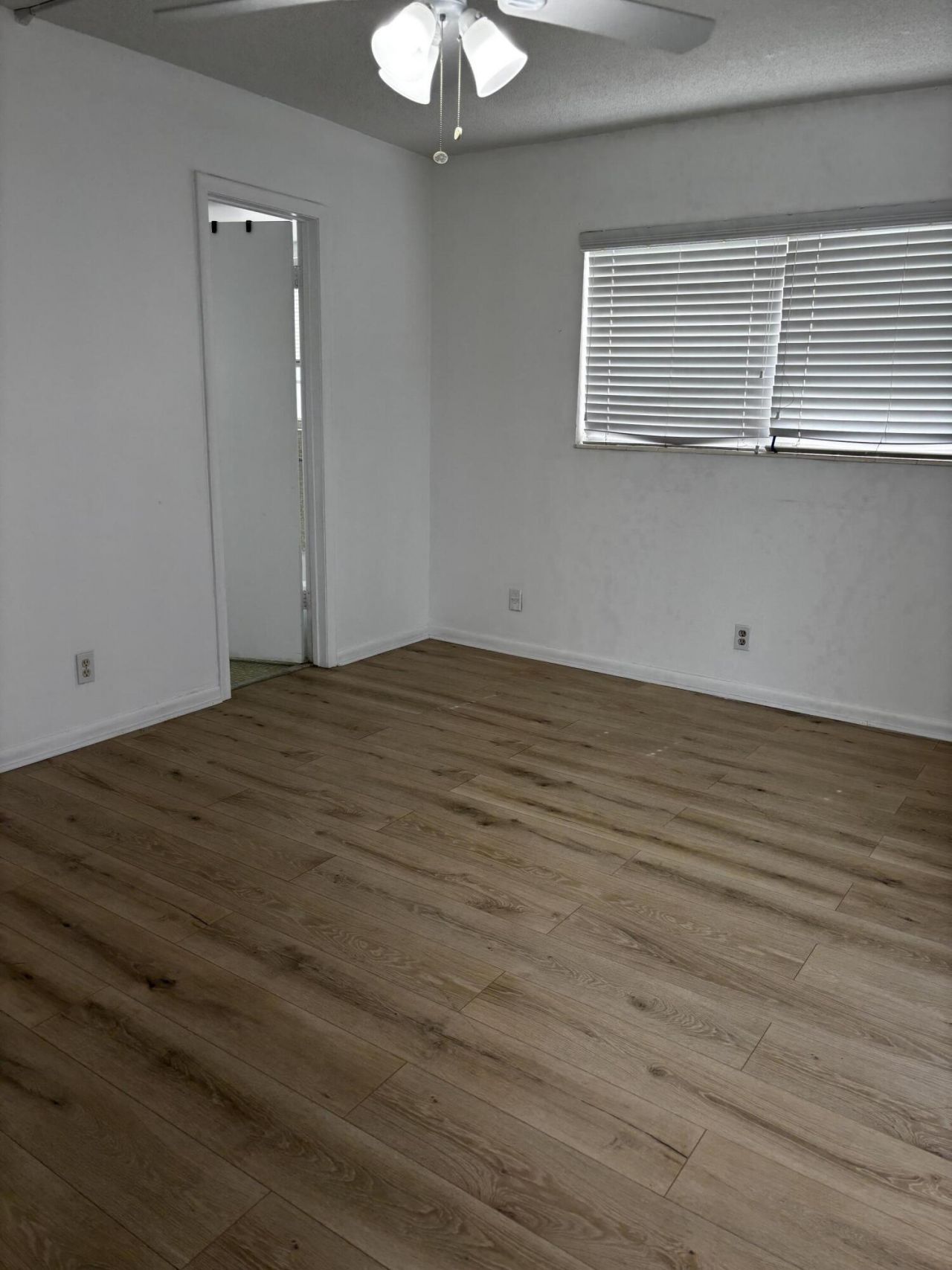 353 Sheffield O, West Palm Beach, FL 33417 Photo