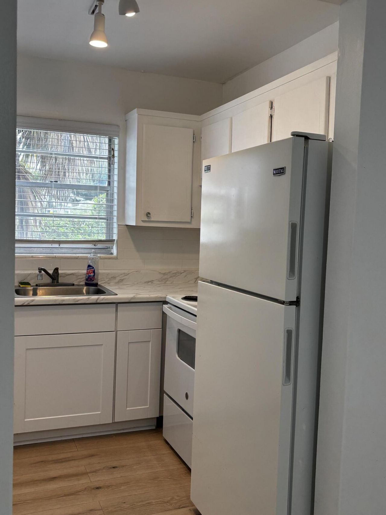 353 Sheffield O, West Palm Beach, FL 33417 Photo