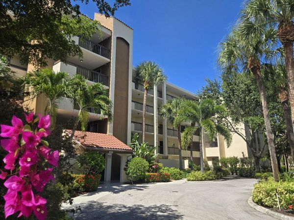 955 Egret Circle, Unit 501, Delray Beach, FL 33444
