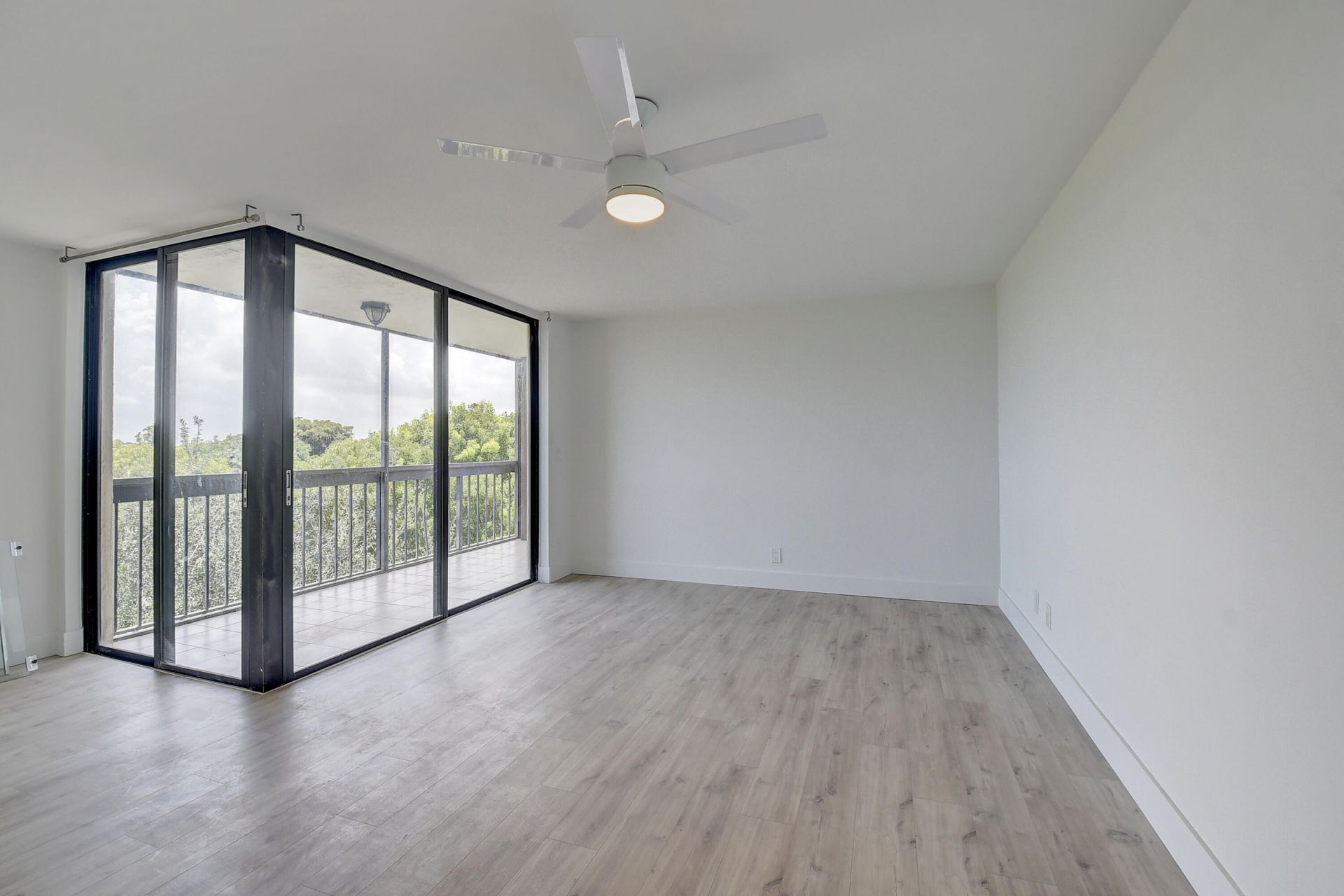 955 Egret Circle, Unit 501, Delray Beach, FL 33444 Photo