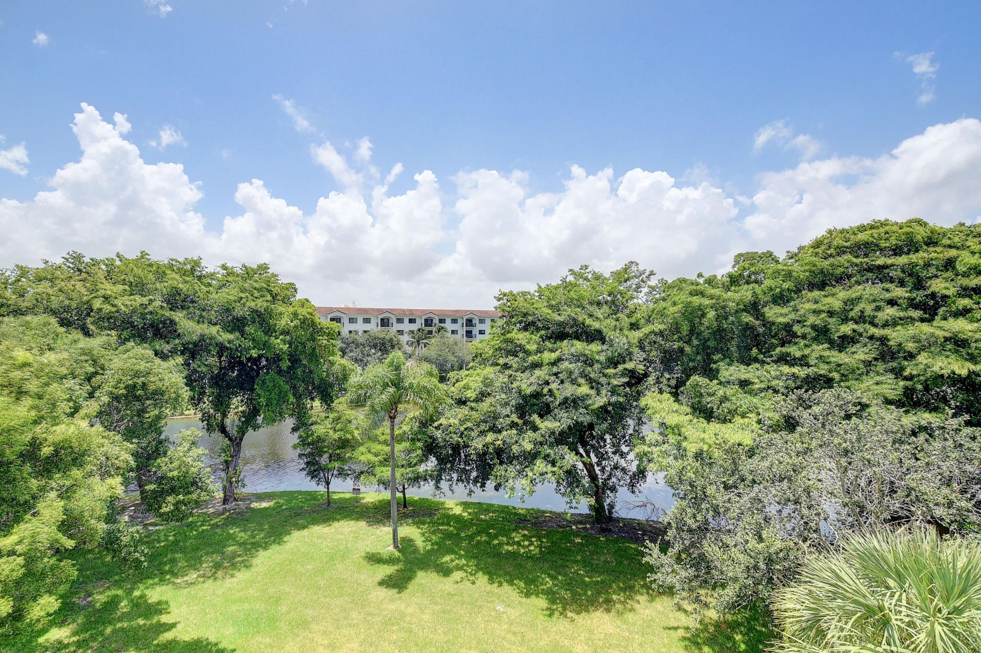 955 Egret Circle, Unit 501, Delray Beach, FL 33444 Photo