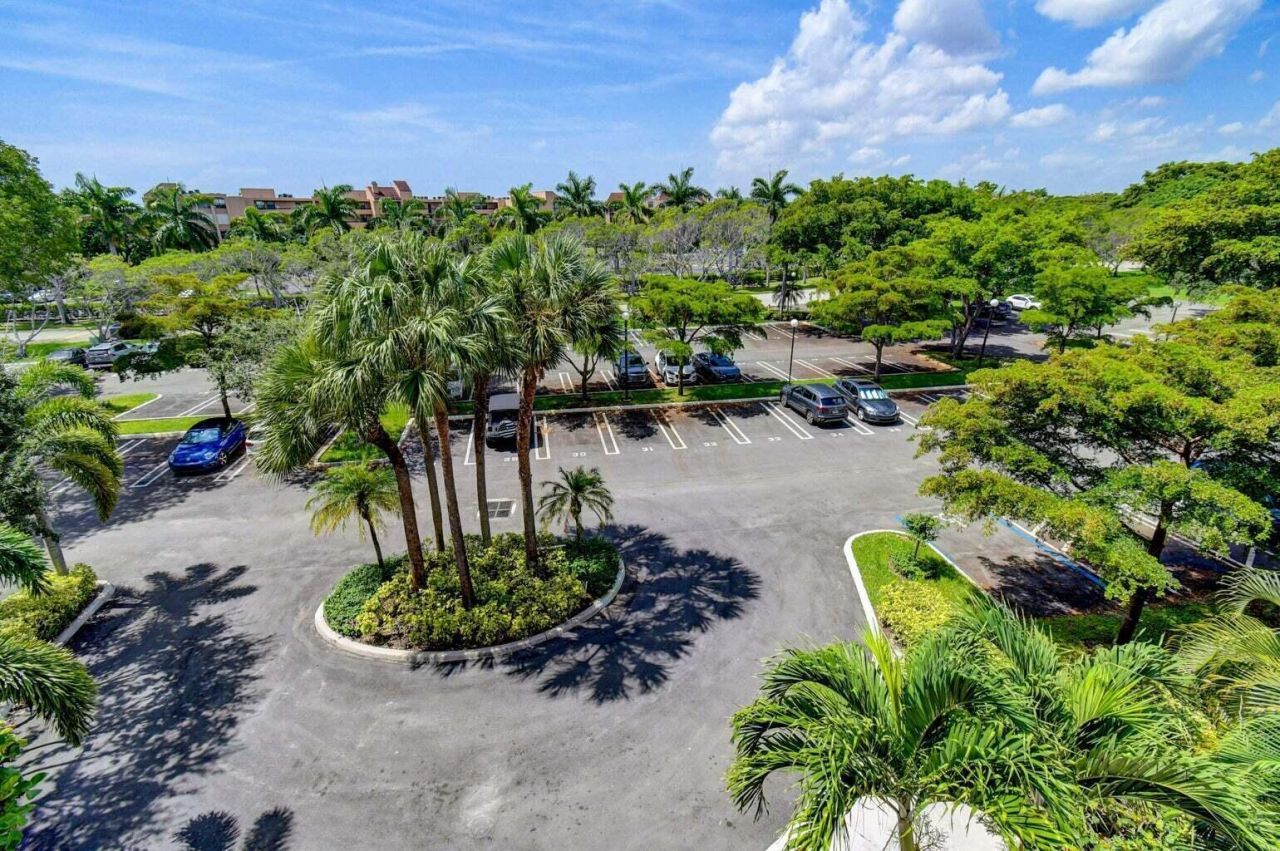 955 Egret Circle, Unit 501, Delray Beach, FL 33444 Photo