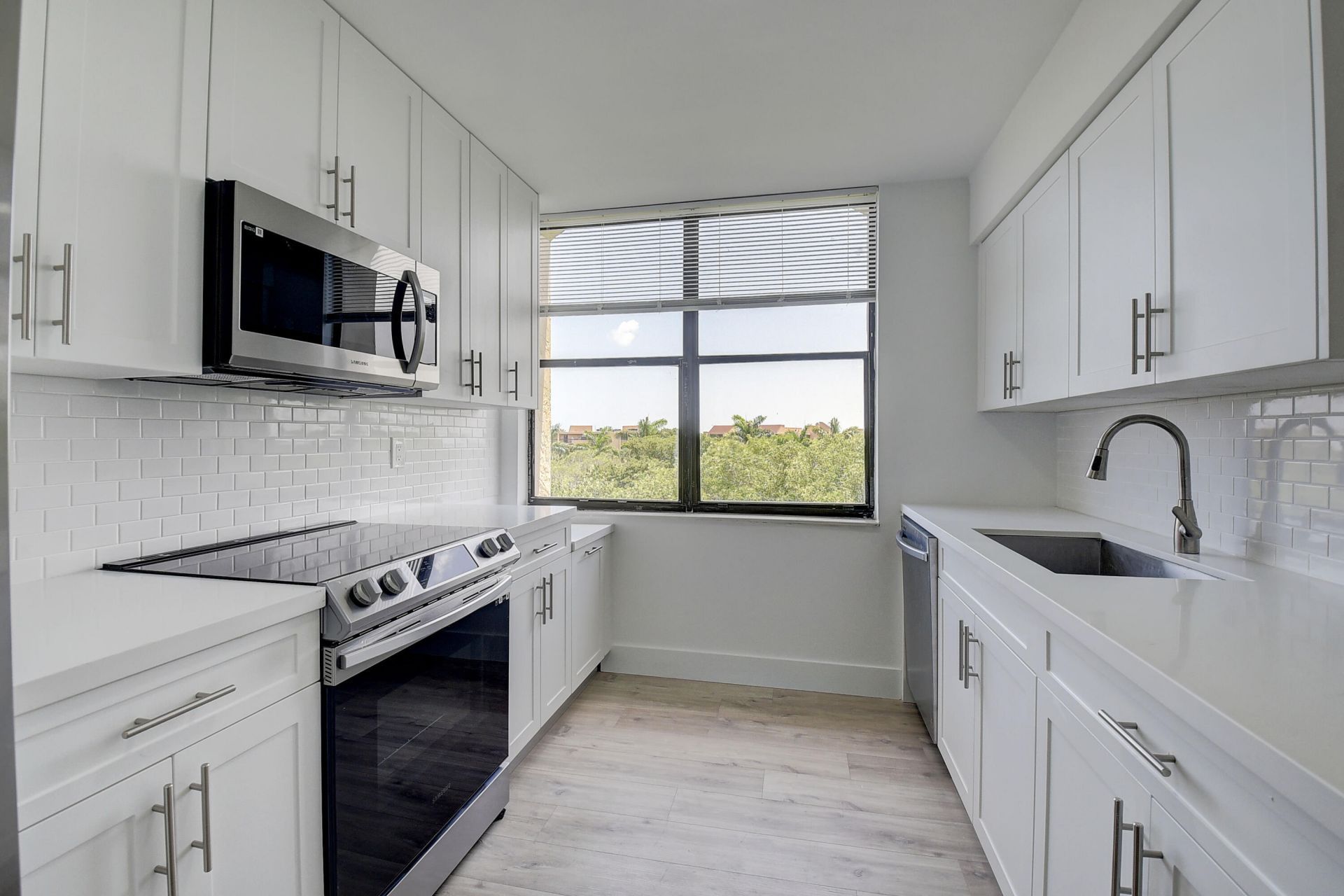 955 Egret Circle, Unit 501, Delray Beach, FL 33444 Photo