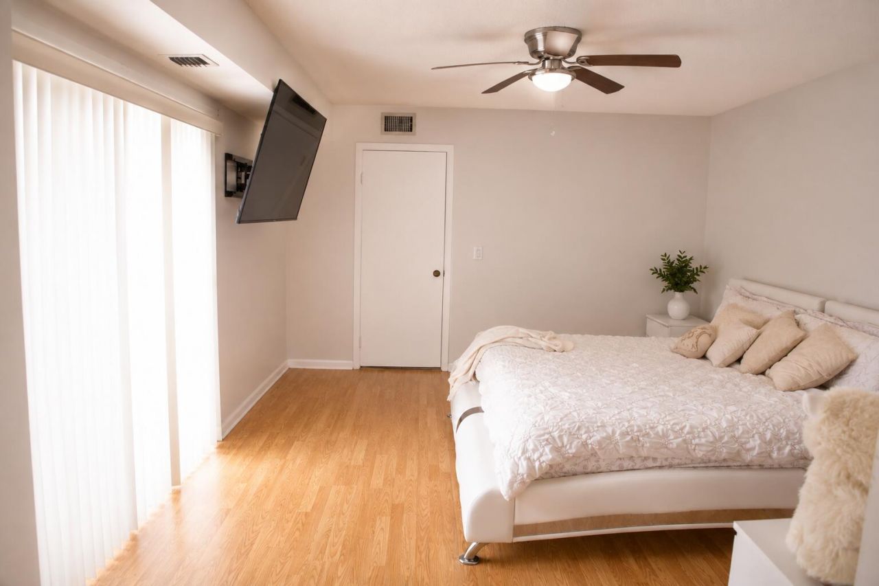1700 Embassy Drive, Unit 408, West Palm Beach, FL 33401 Photo