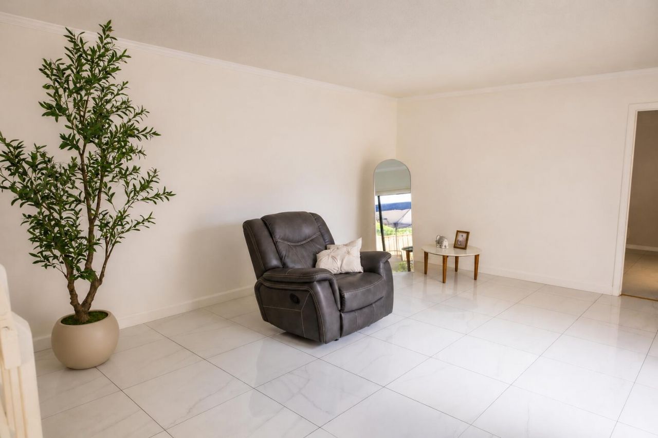 1700 Embassy Drive, Unit 408, West Palm Beach, FL 33401 Photo