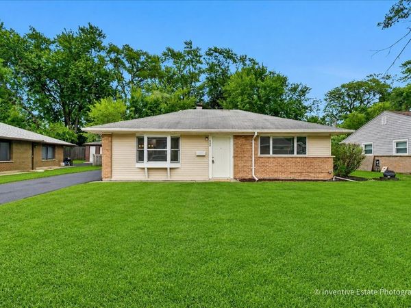426 Suwanee Street , Park Forest, IL 60466