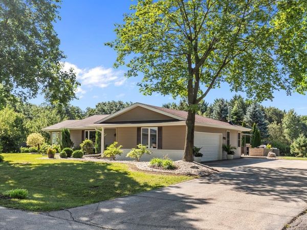 5771 ST IVES ROAD, Oshkosh, WI 54904