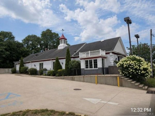 553 Hawkins Avenue , Ronkonkoma, NY 11779