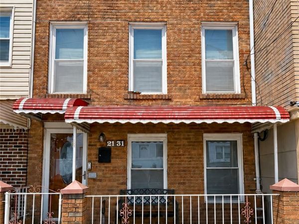21-31 25th Road , Astoria, NY 11102