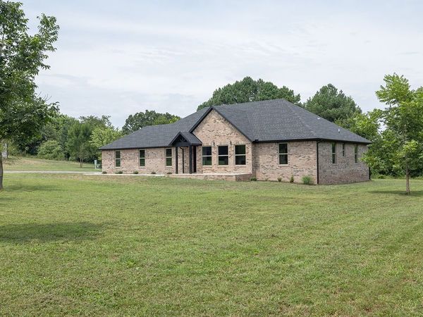216 Oneal Lane , Elkins, AR 72727