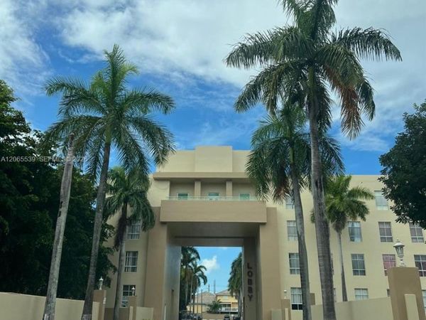 7400 W 20th Ave , Unit 111, Hialeah, FL 33016