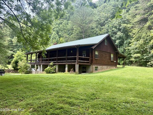 913 Franks Creek Road, Robbinsville, NC 28771