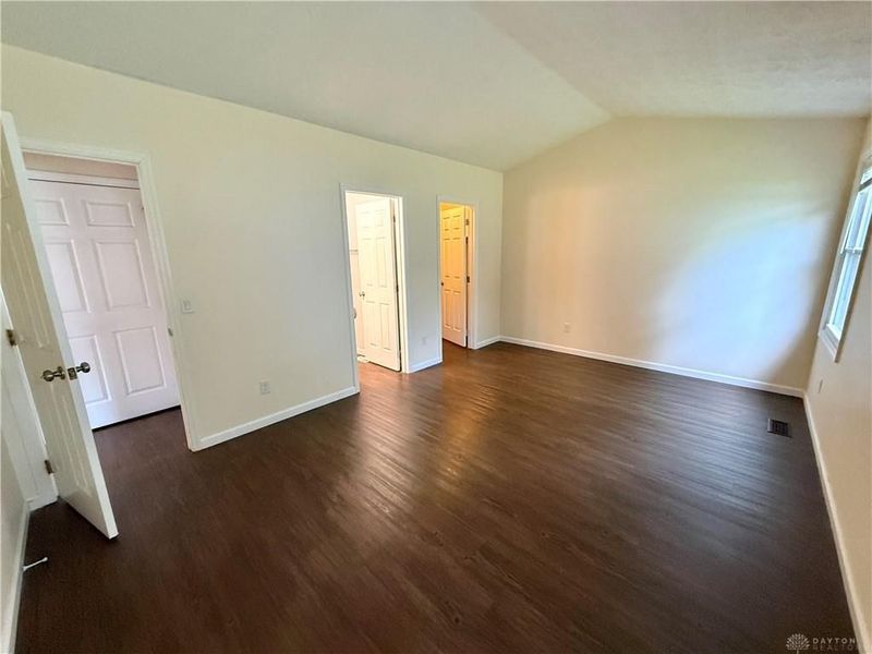 10029 Village Tree Court, Miamisburg, OH 45342 Photo 18