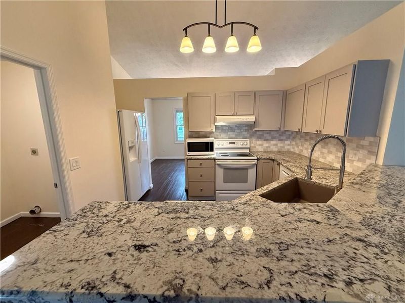10029 Village Tree Court, Miamisburg, OH 45342 Photo 8