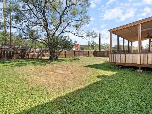 306 Songwood DR, Spicewood, TX 78669
