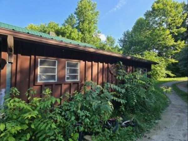 4833 Stinking Creek Rd, Pioneer, TN 37847