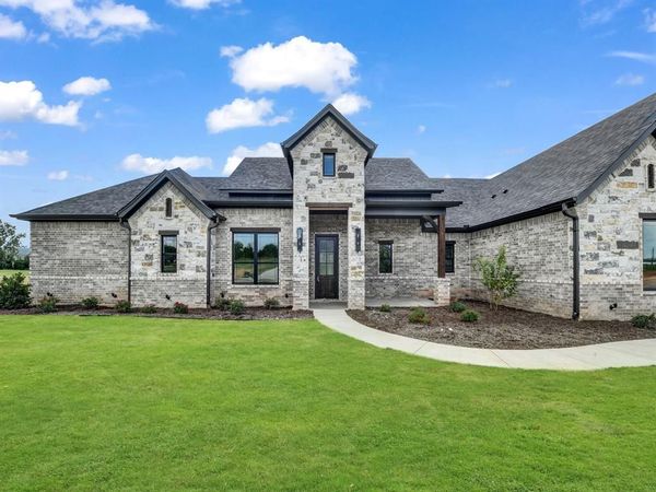 305 Wrangler Court, Weatherford, TX 76088
