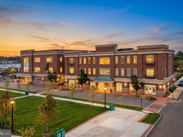 16 MARKET SQ N , PLAINSBORO, NJ 08536