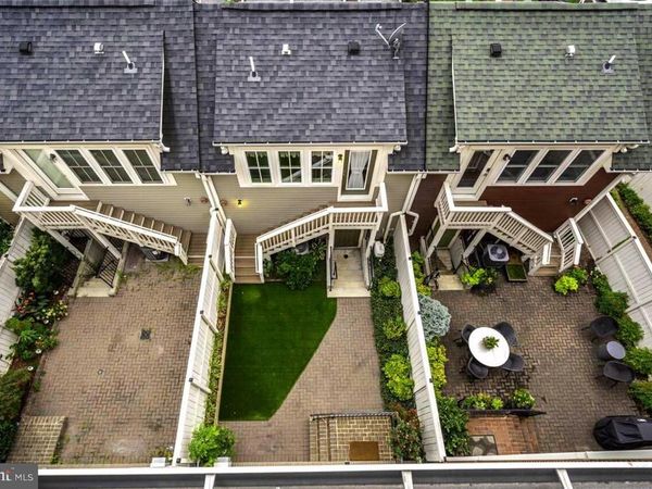 2216 MAIN LINE BOULEVARD, ALEXANDRIA, VA 22301