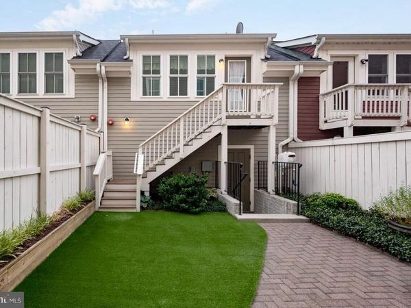 2216 MAIN LINE BOULEVARD, ALEXANDRIA, VA 22301