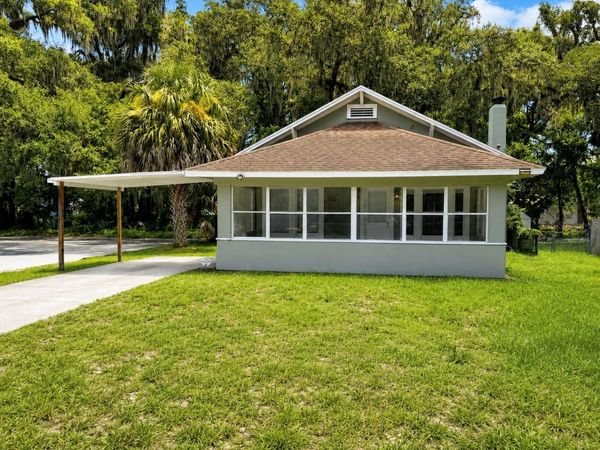 712 MCKENZIE STREET , LEESBURG, FL 34748