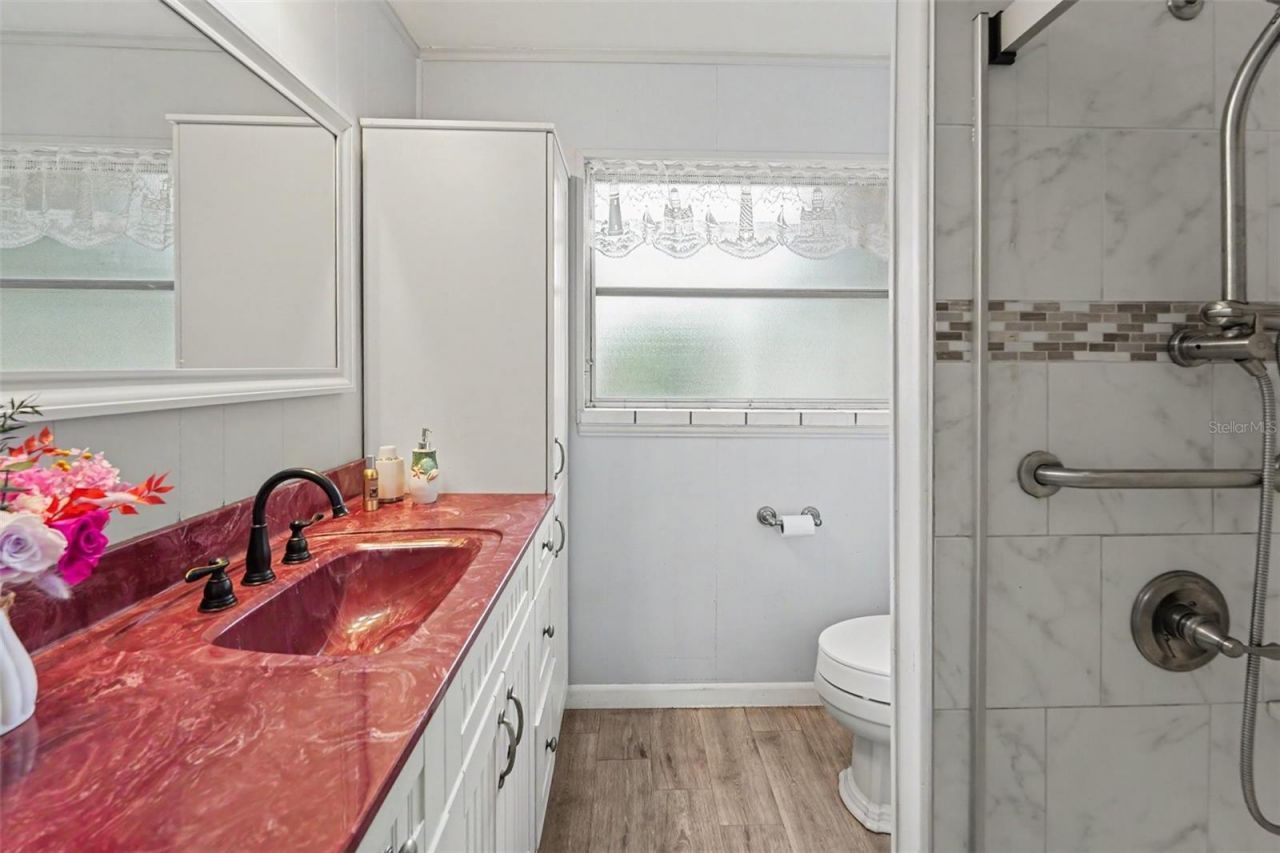 6026 44th Avenue N, Kenneth City, FL 33709 Photo
